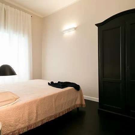 Garibaldi Apartment *